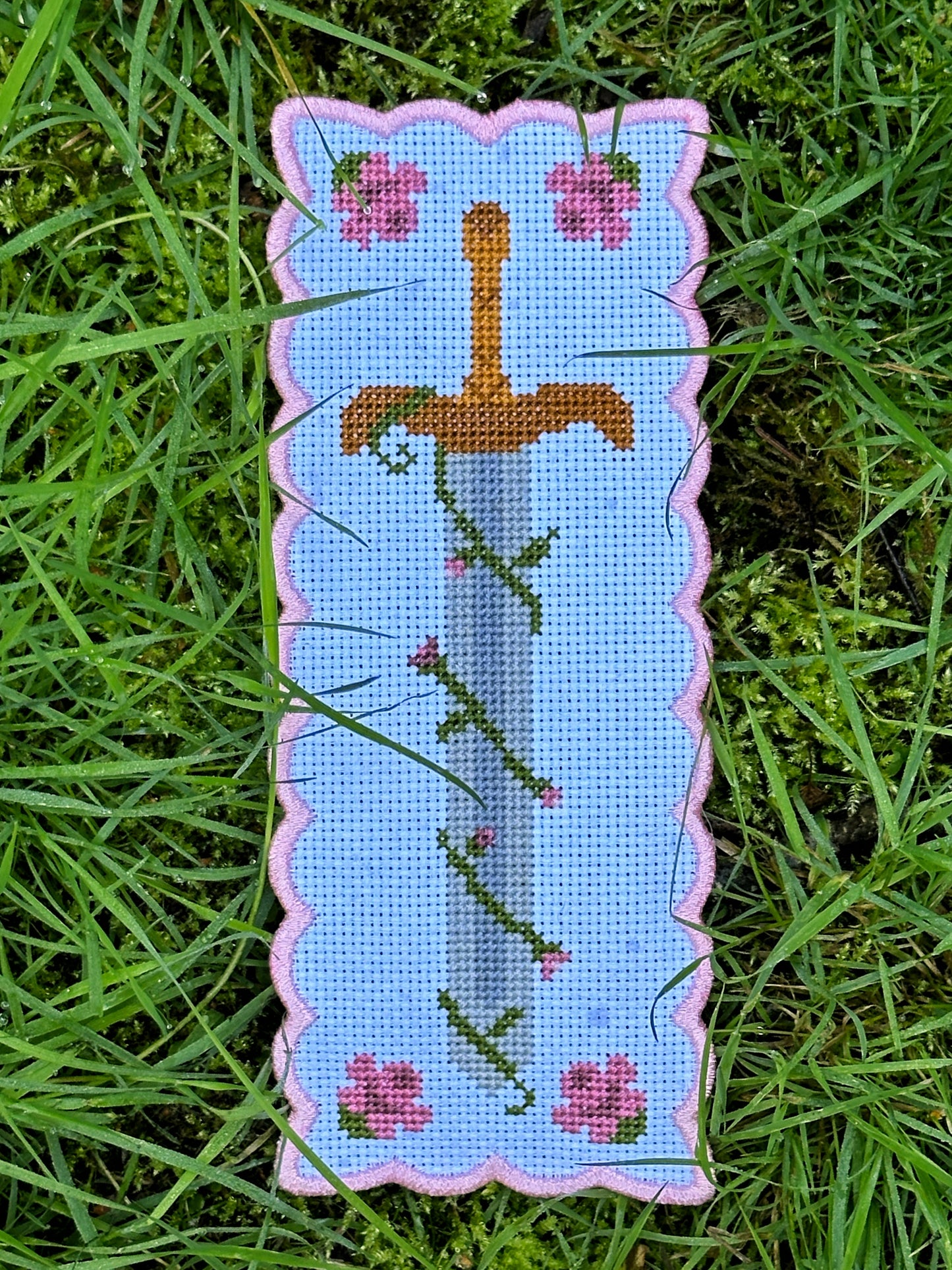 Heartsworn Bookmark - Cross Stitch Pattern