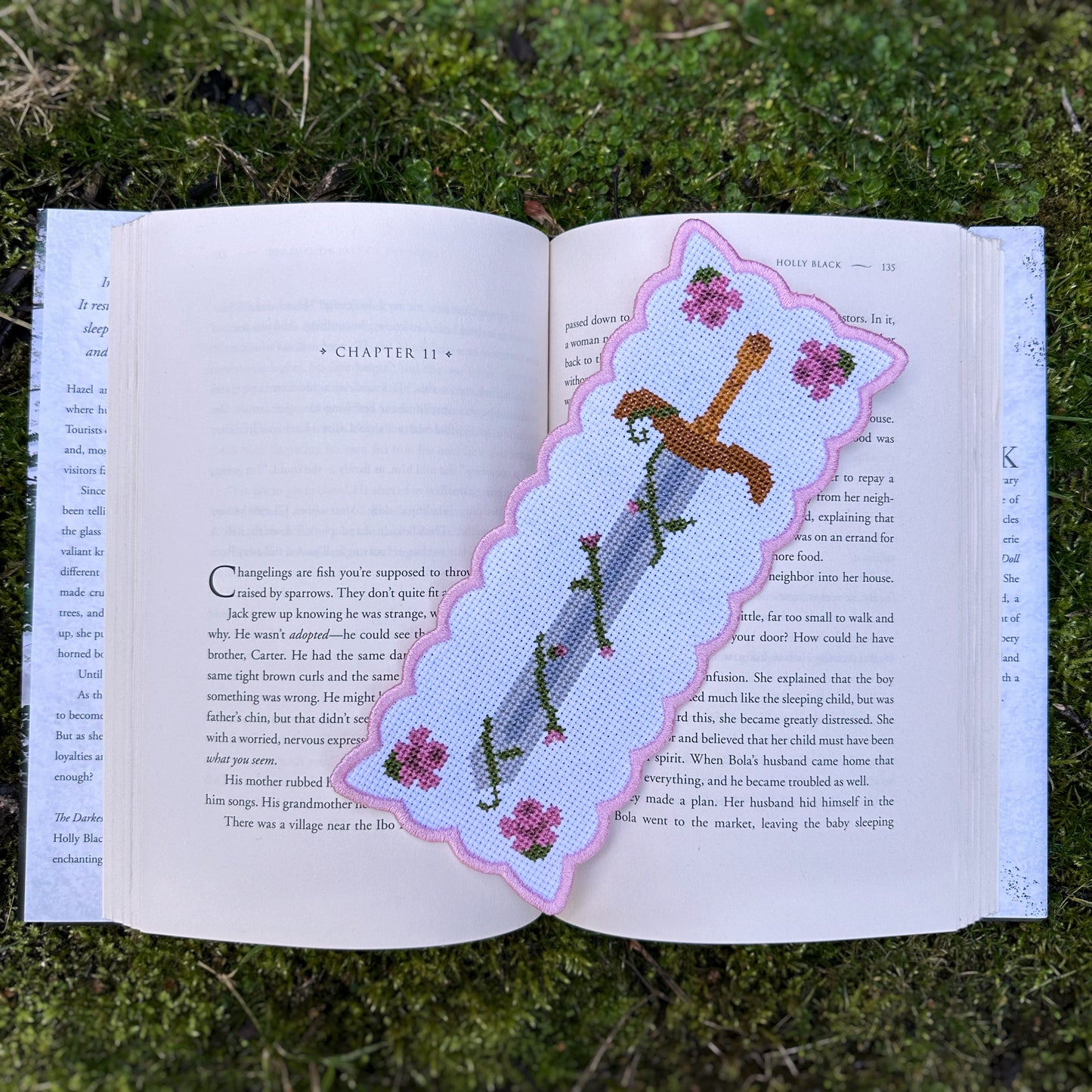 Heartsworn Bookmark - Cross Stitch Pattern